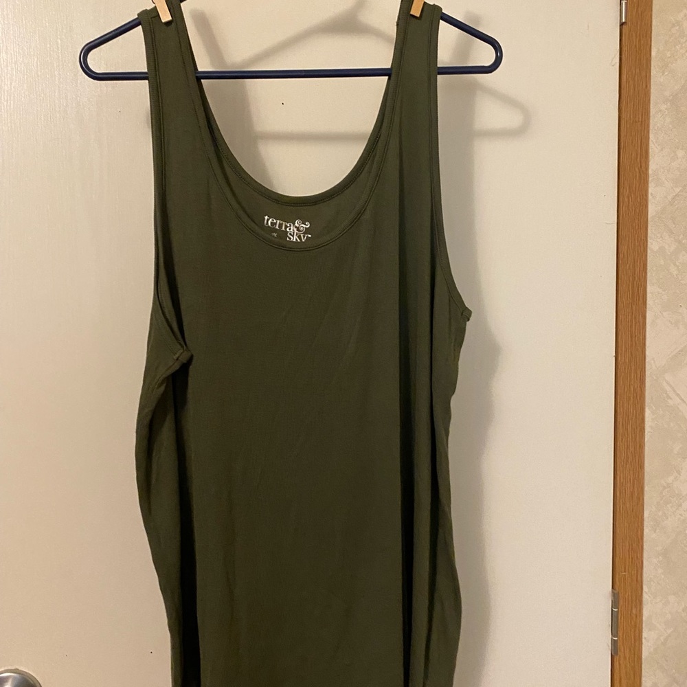 Terra & Sky army green ribbed long ribbed tank in NWOT condition.